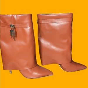 Cognac Heel Boots
